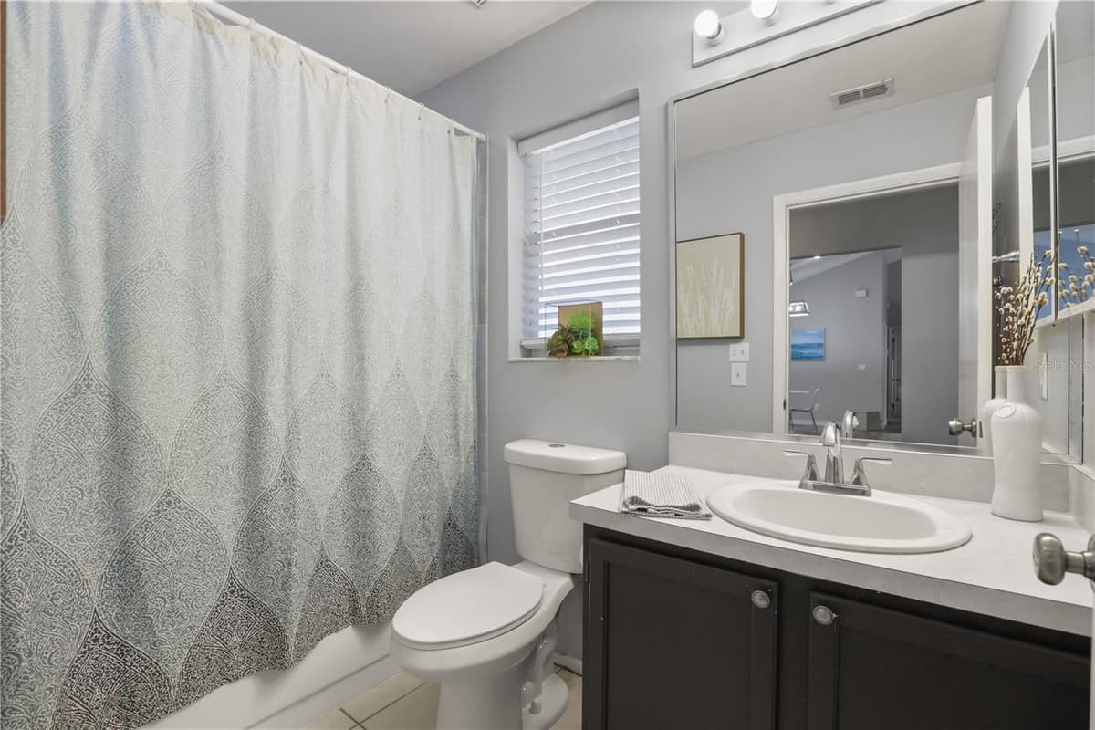 2635 LAKE LANDING BOULEVARD — photo 15 of 32