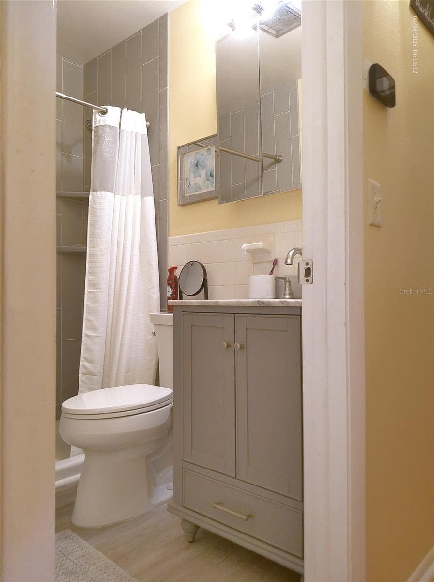 2457 ECUADORIAN WAY — photo 29 of 77