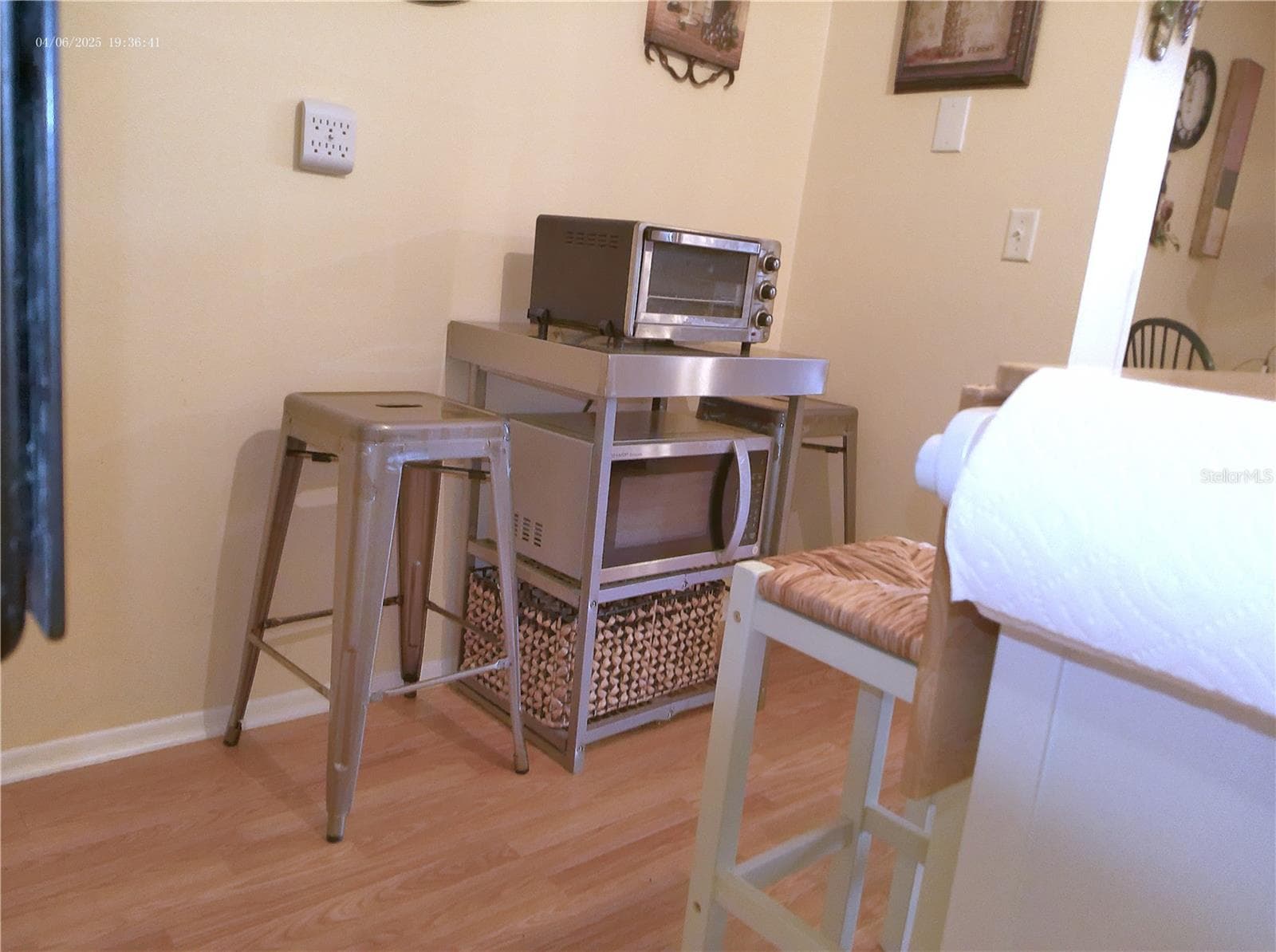 2457 ECUADORIAN WAY — photo 16 of 77