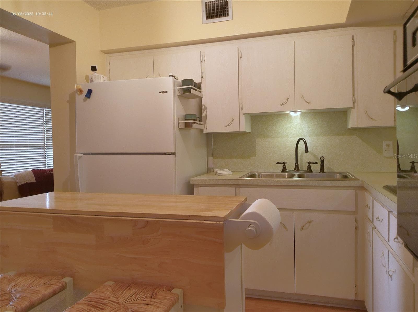 2457 ECUADORIAN WAY — photo 13 of 77