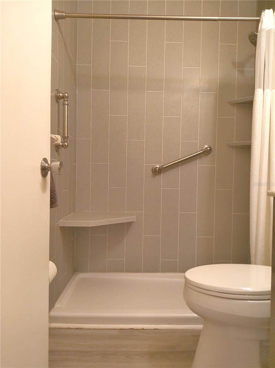 2457 ECUADORIAN WAY — photo 27 of 77