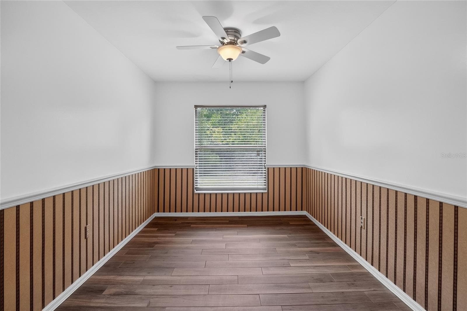 4520 LOG CABIN DRIVE — photo 12 of 54