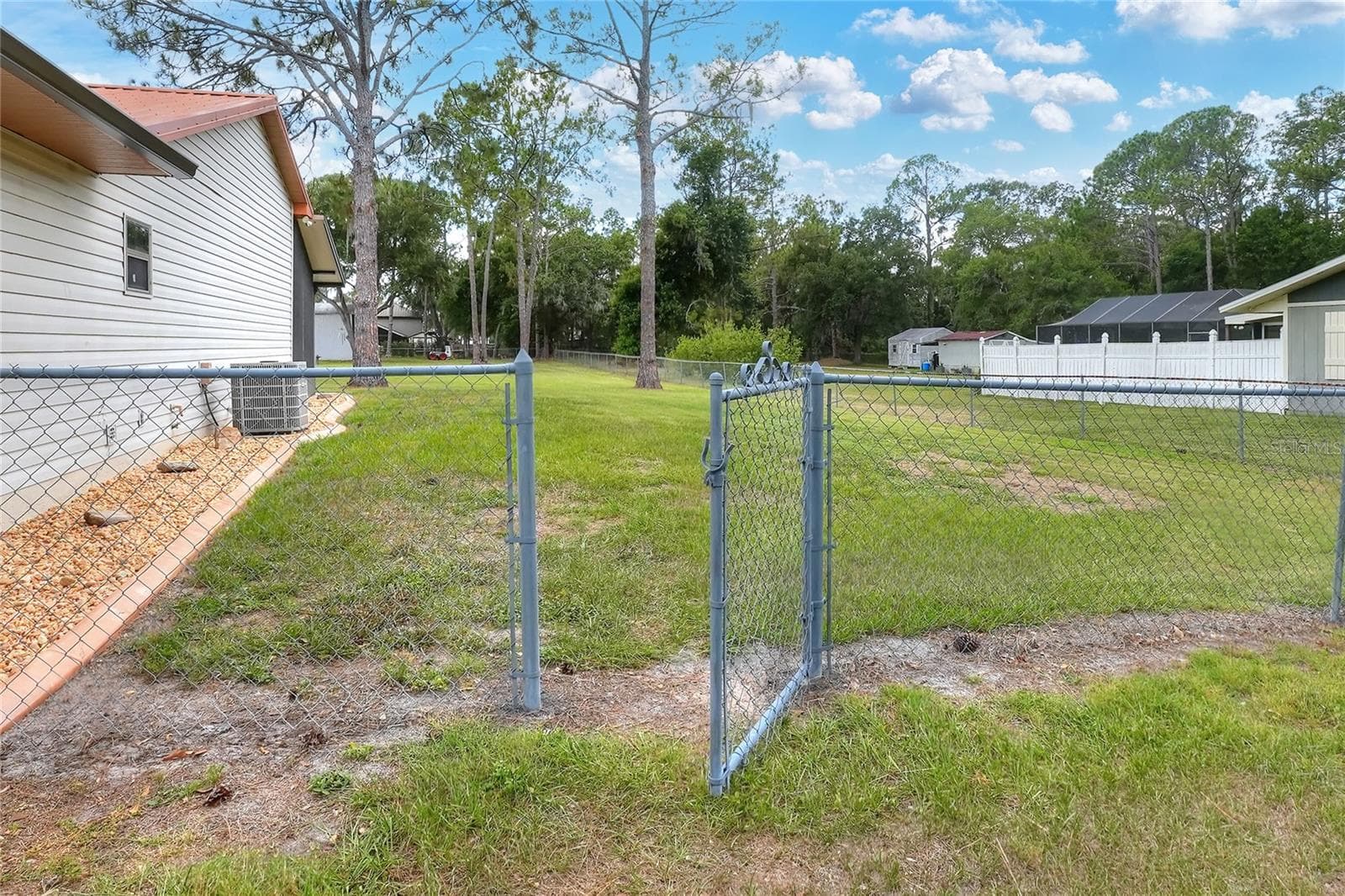 4520 LOG CABIN DRIVE — photo 37 of 54