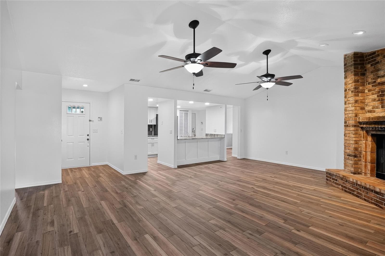 4520 LOG CABIN DRIVE — photo 14 of 54