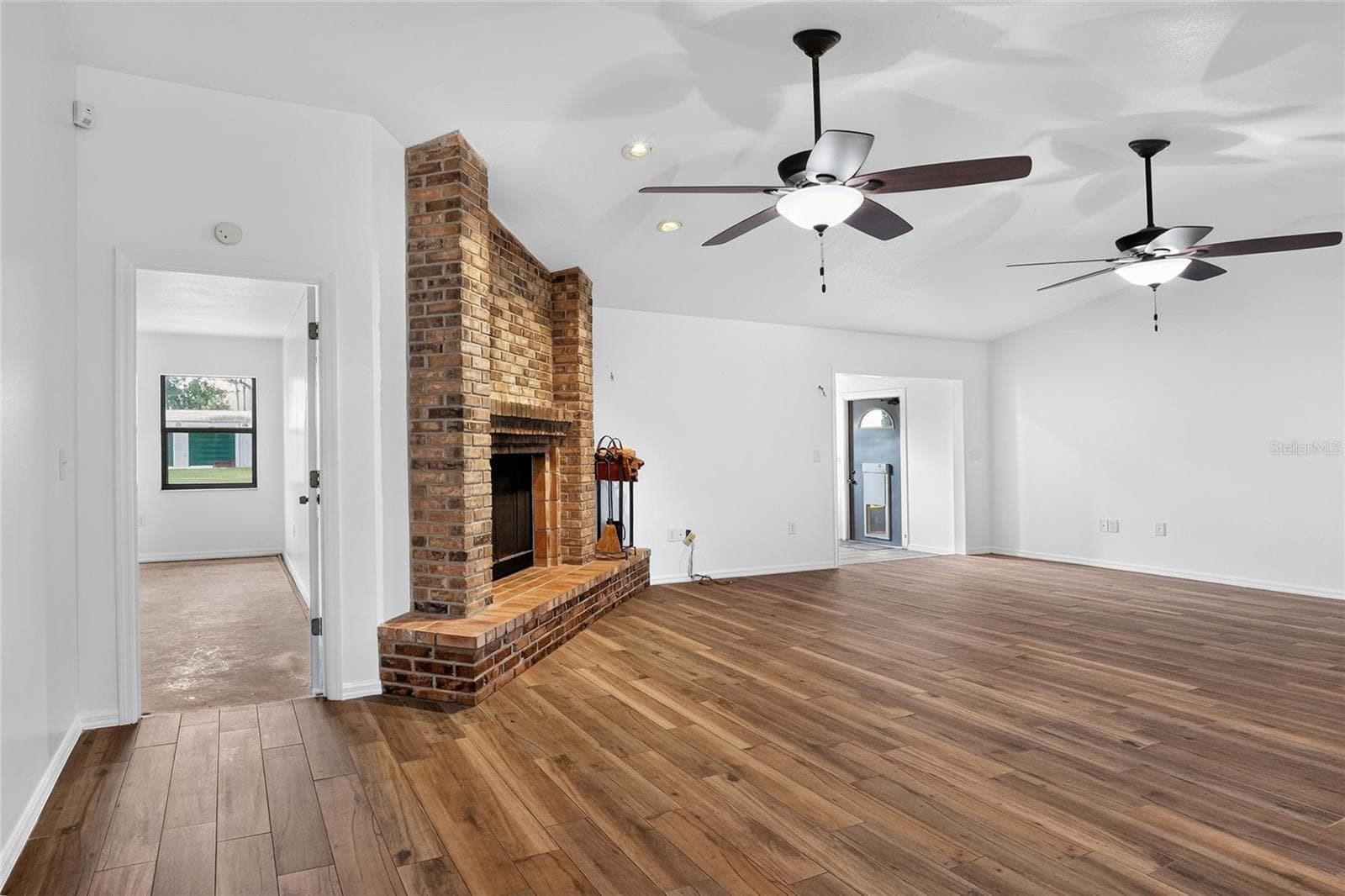 4520 LOG CABIN DRIVE — photo 16 of 54
