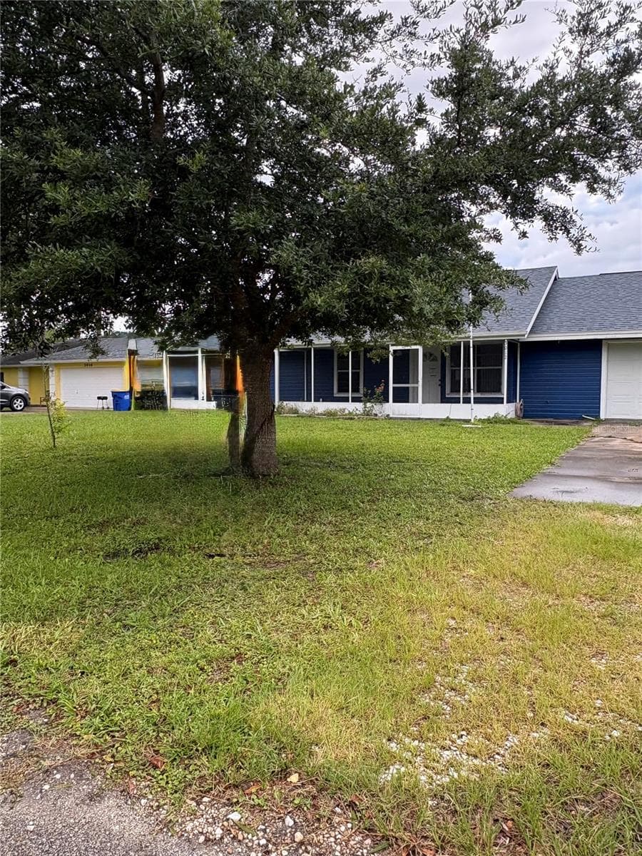 3012 UMBRELLA TREE DRIVE