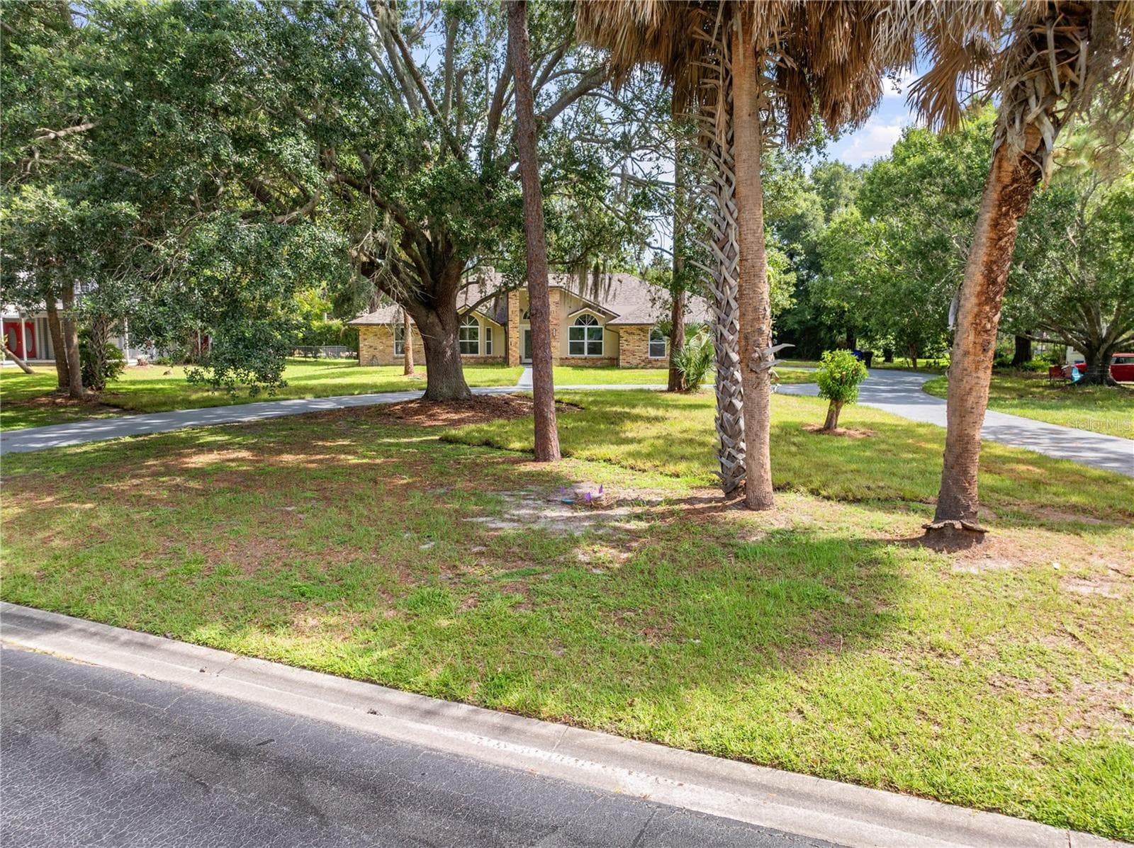 2082 CAMELOT BOULEVARD — photo 68 of 86