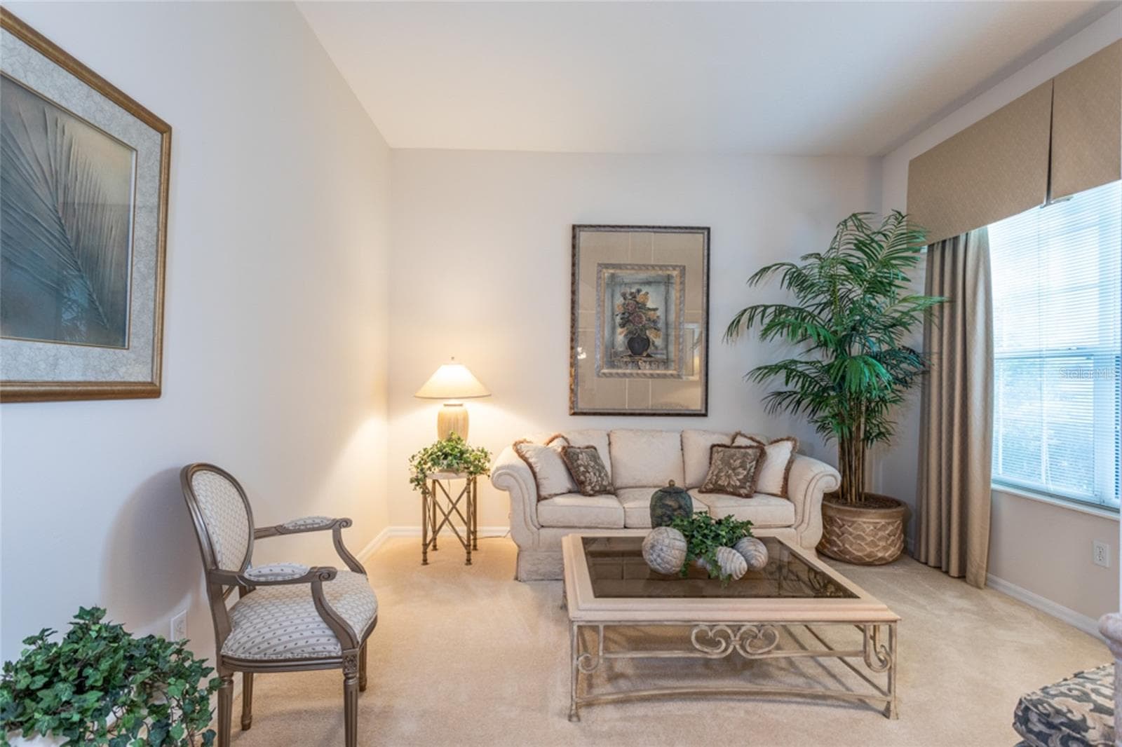 4 EAGLE PLACE — photo 10 of 33