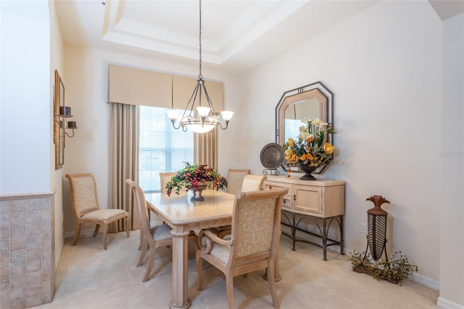 4 EAGLE PLACE — photo 15 of 33