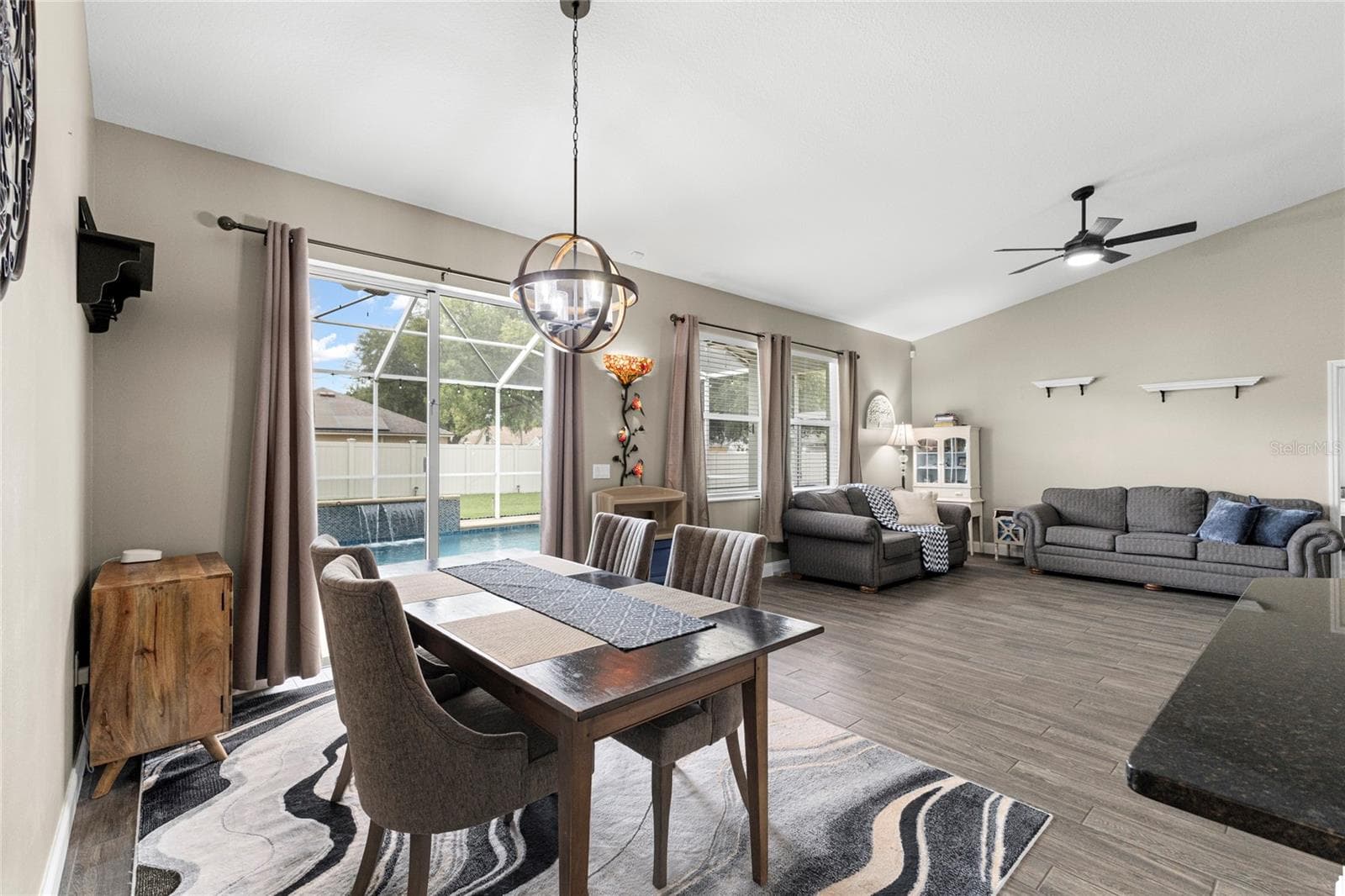 4038 LITHIA RIDGE BOULEVARD — photo 13 of 49