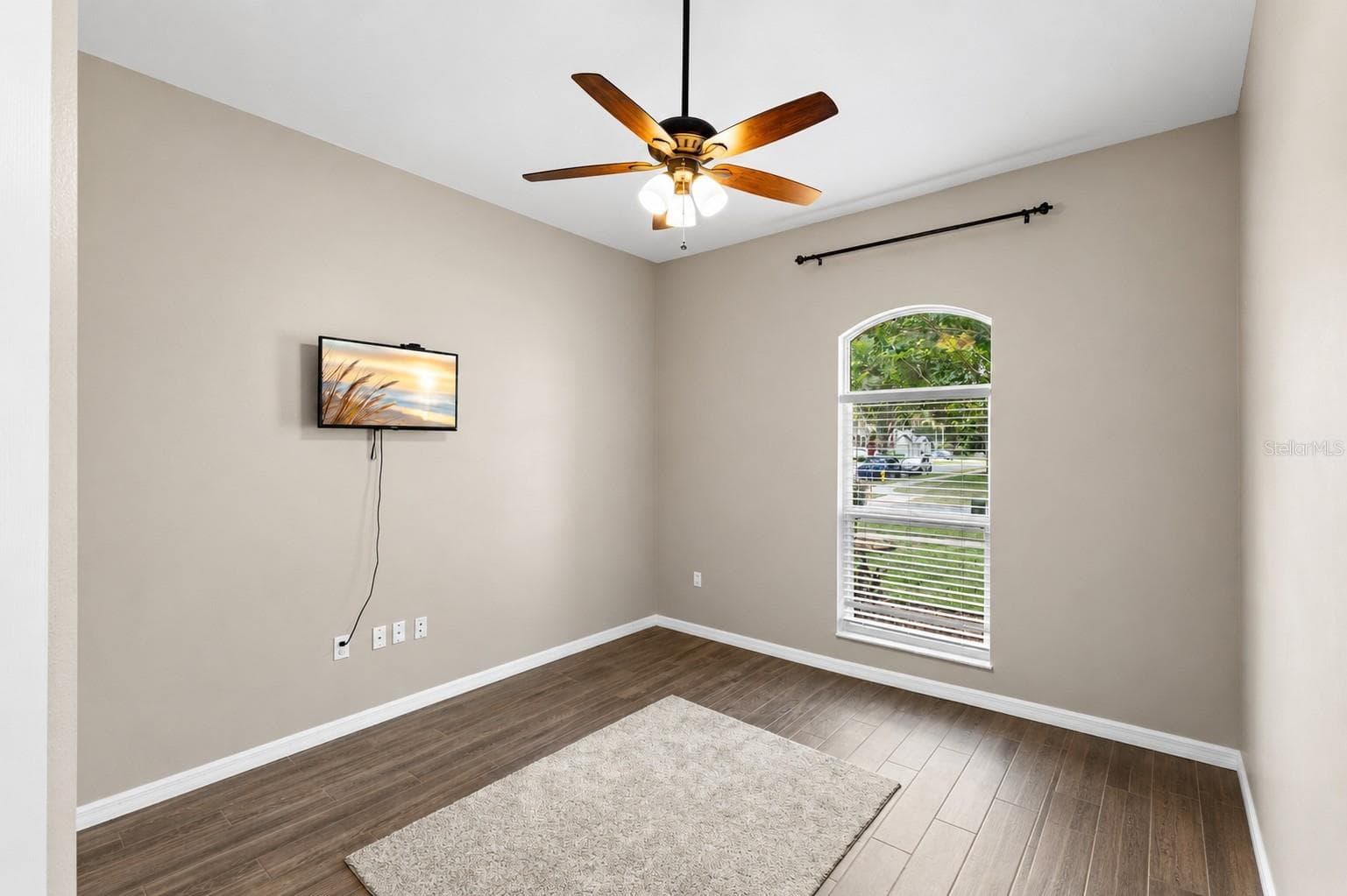 4038 LITHIA RIDGE BOULEVARD — photo 20 of 49
