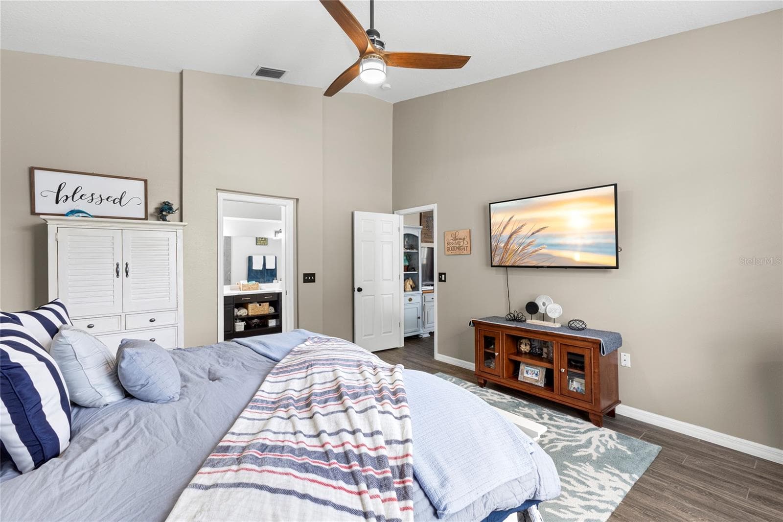 4038 LITHIA RIDGE BOULEVARD — photo 16 of 49