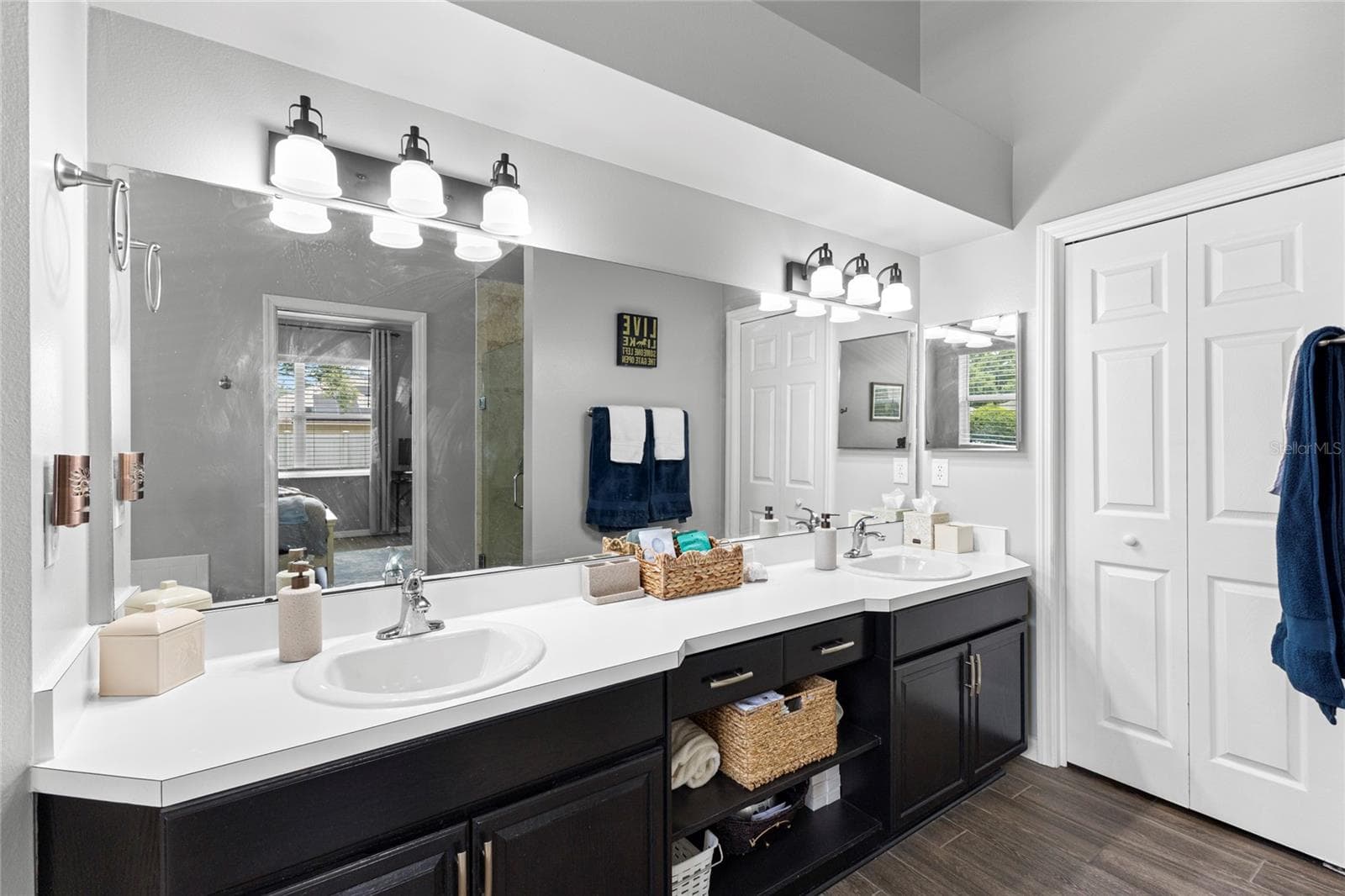 4038 LITHIA RIDGE BOULEVARD — photo 18 of 49