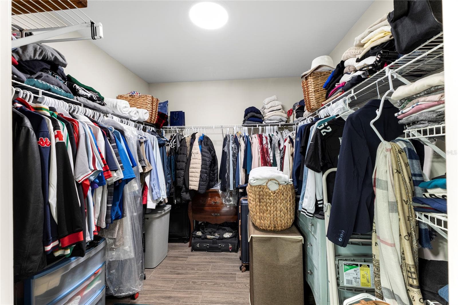 4038 LITHIA RIDGE BOULEVARD — photo 19 of 49