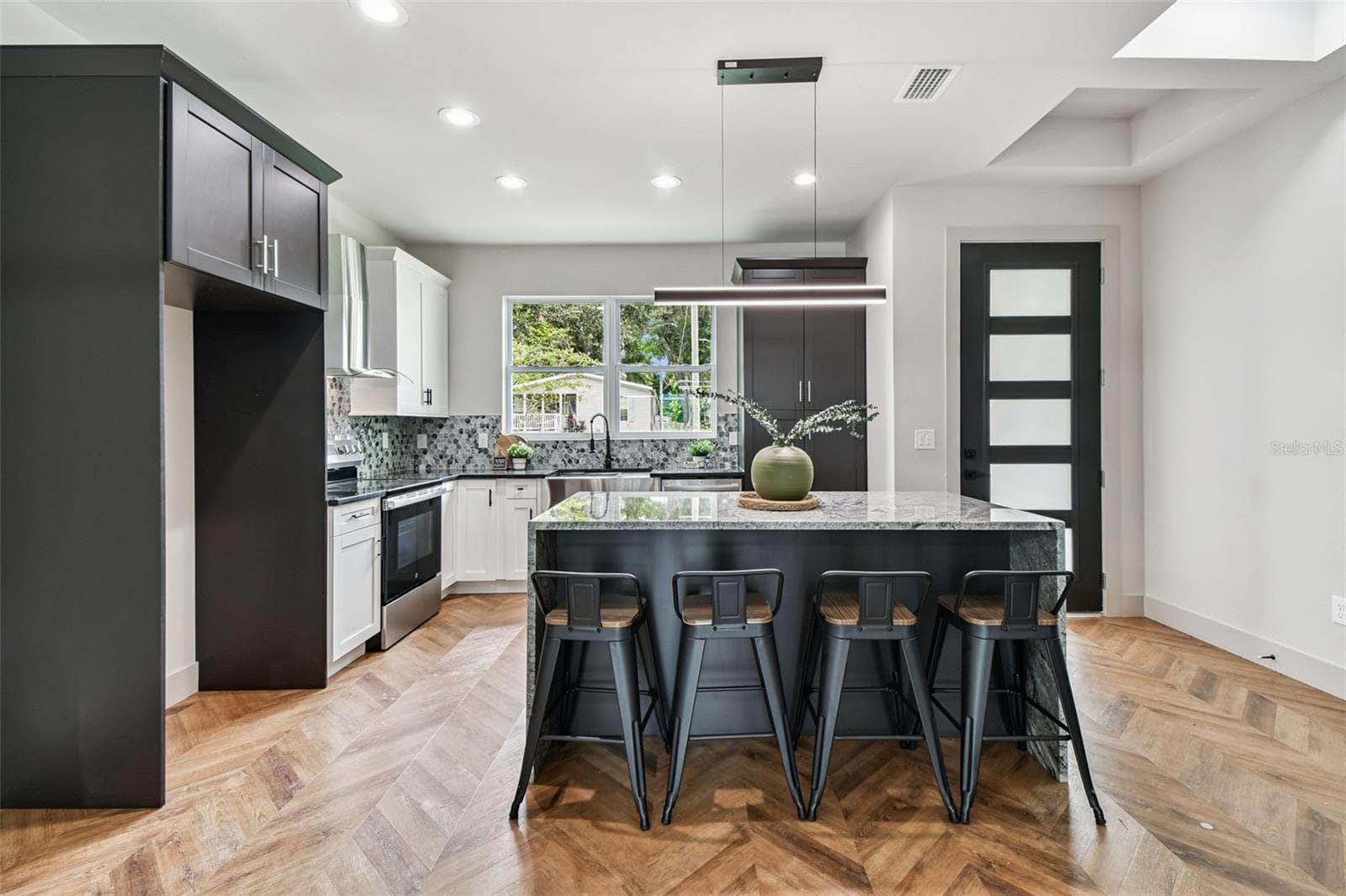 7208 GLEN AVENUE — photo 8 of 80
