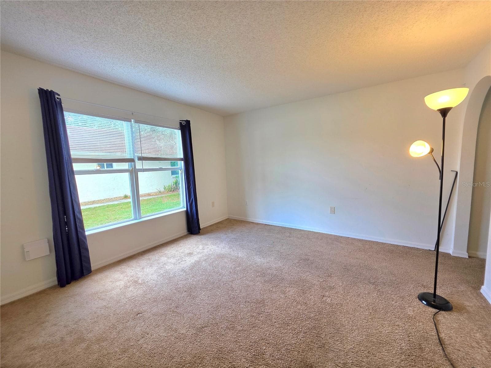 9055 PEMBERTON STREET — photo 11 of 33