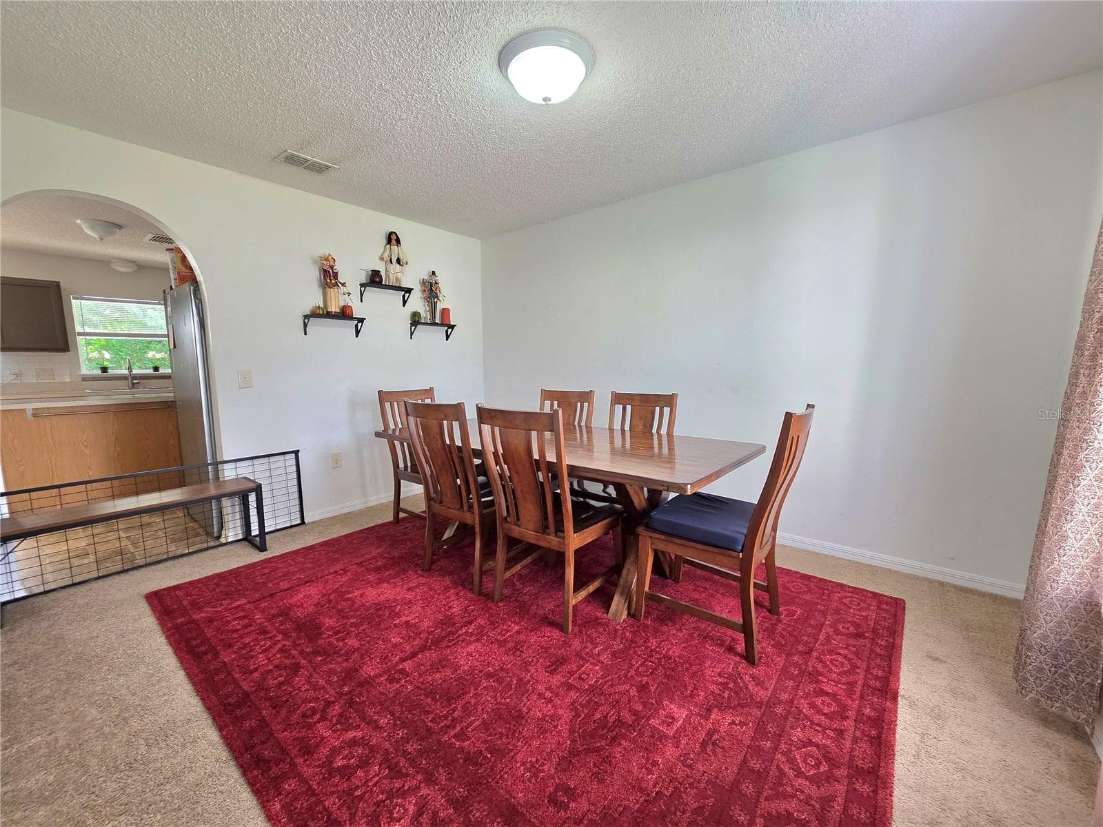 9055 PEMBERTON STREET — photo 2 of 33