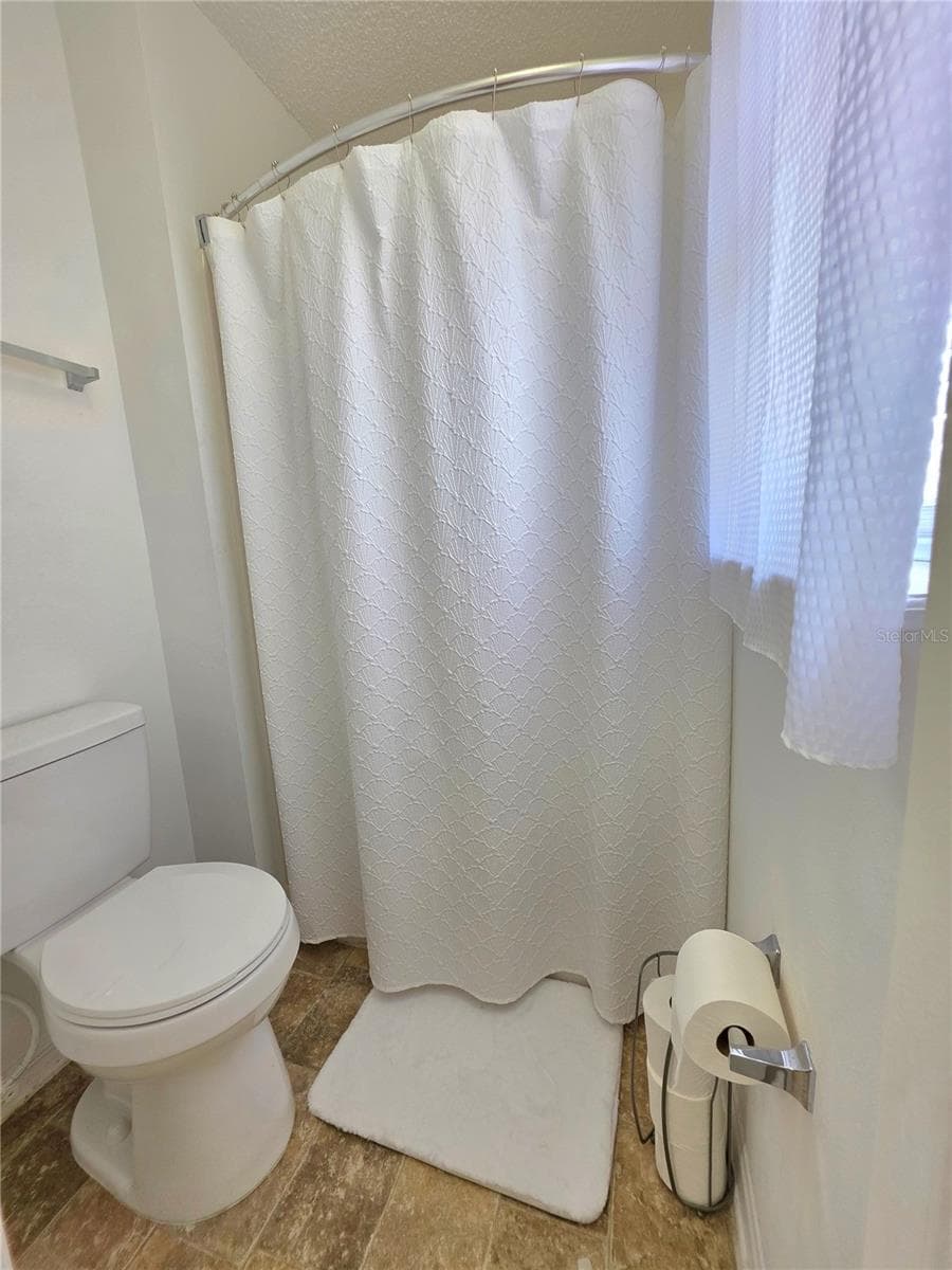 9055 PEMBERTON STREET — photo 26 of 33