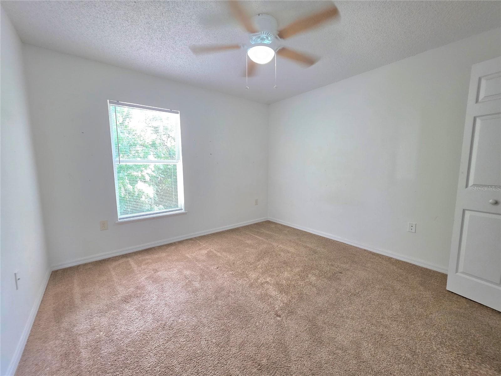 9055 PEMBERTON STREET — photo 12 of 33
