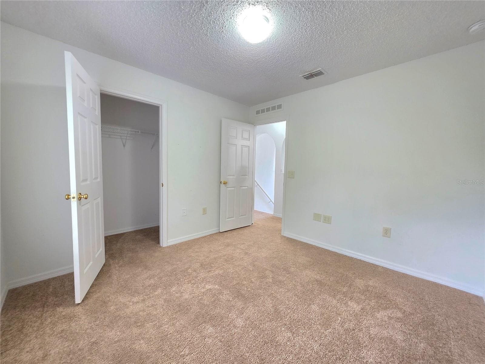 9055 PEMBERTON STREET — photo 17 of 33