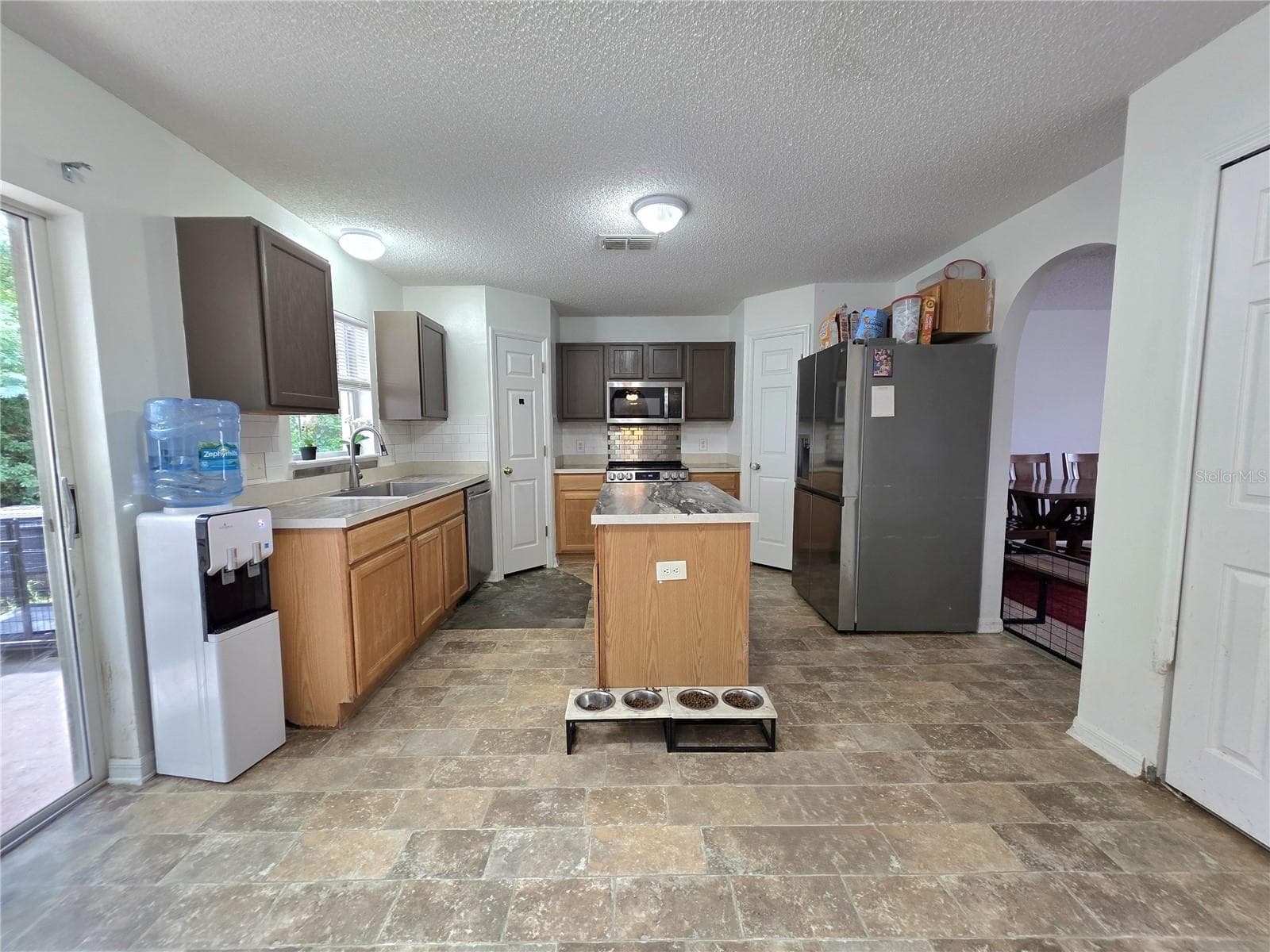 9055 PEMBERTON STREET — photo 7 of 33