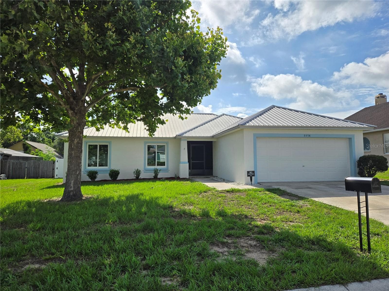 5576 MOON VALLEY DRIVE