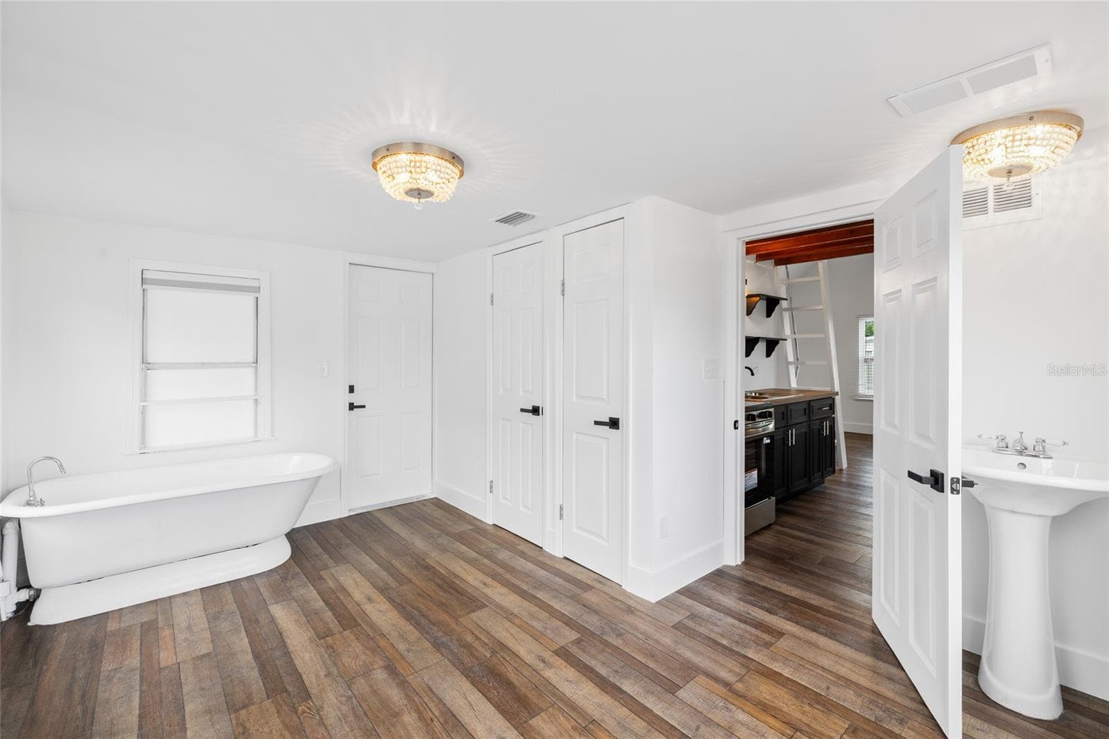 13707 PLYMOUTH STREET — photo 16 of 33