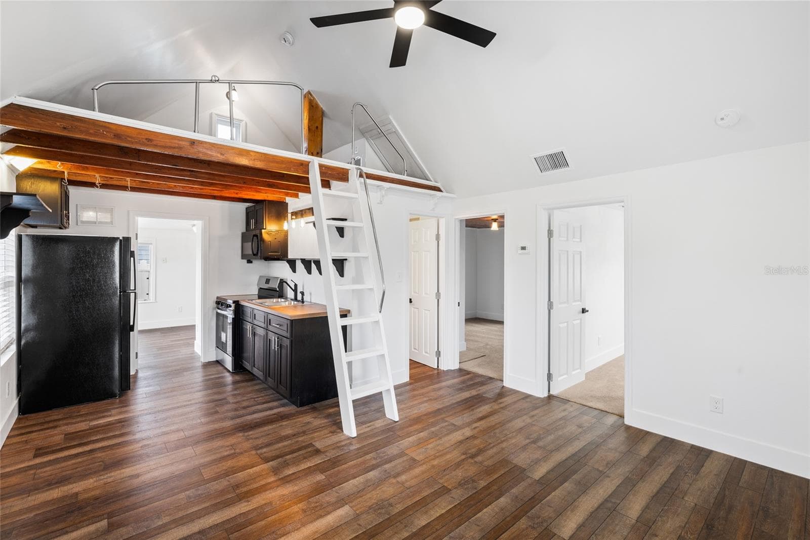 13707 PLYMOUTH STREET — photo 3 of 33