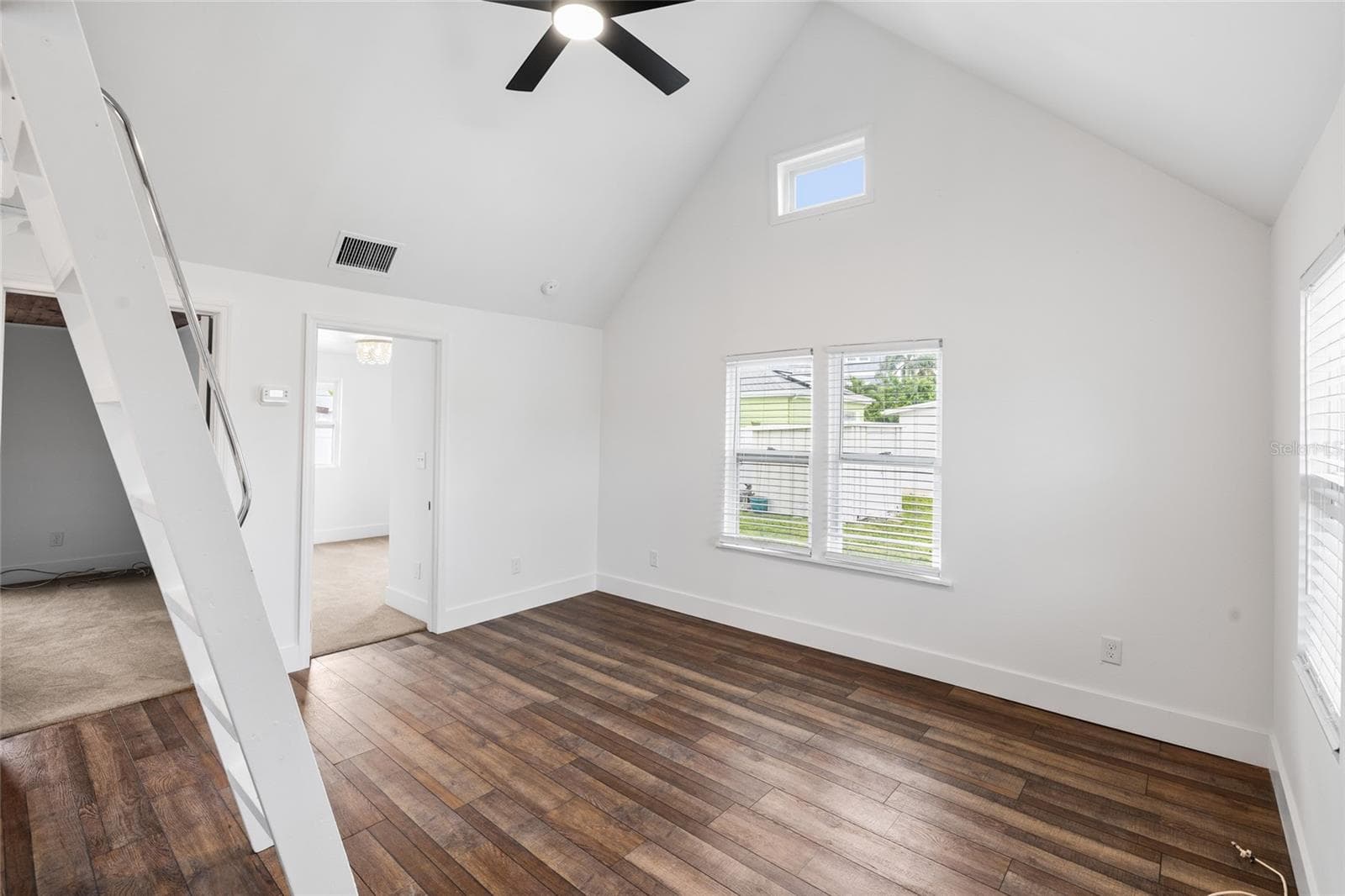 13707 PLYMOUTH STREET — photo 5 of 33