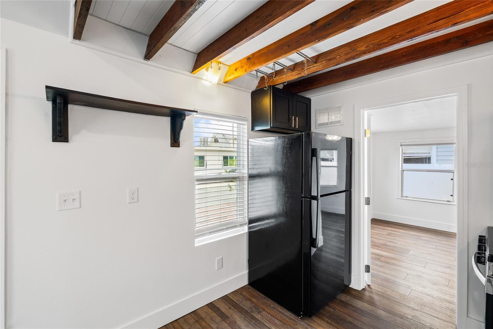 13707 PLYMOUTH STREET — photo 8 of 33