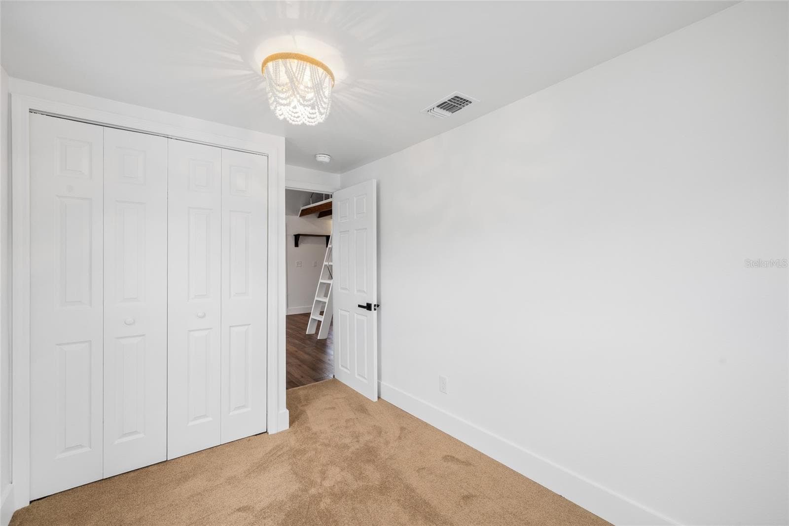 13707 PLYMOUTH STREET — photo 13 of 33