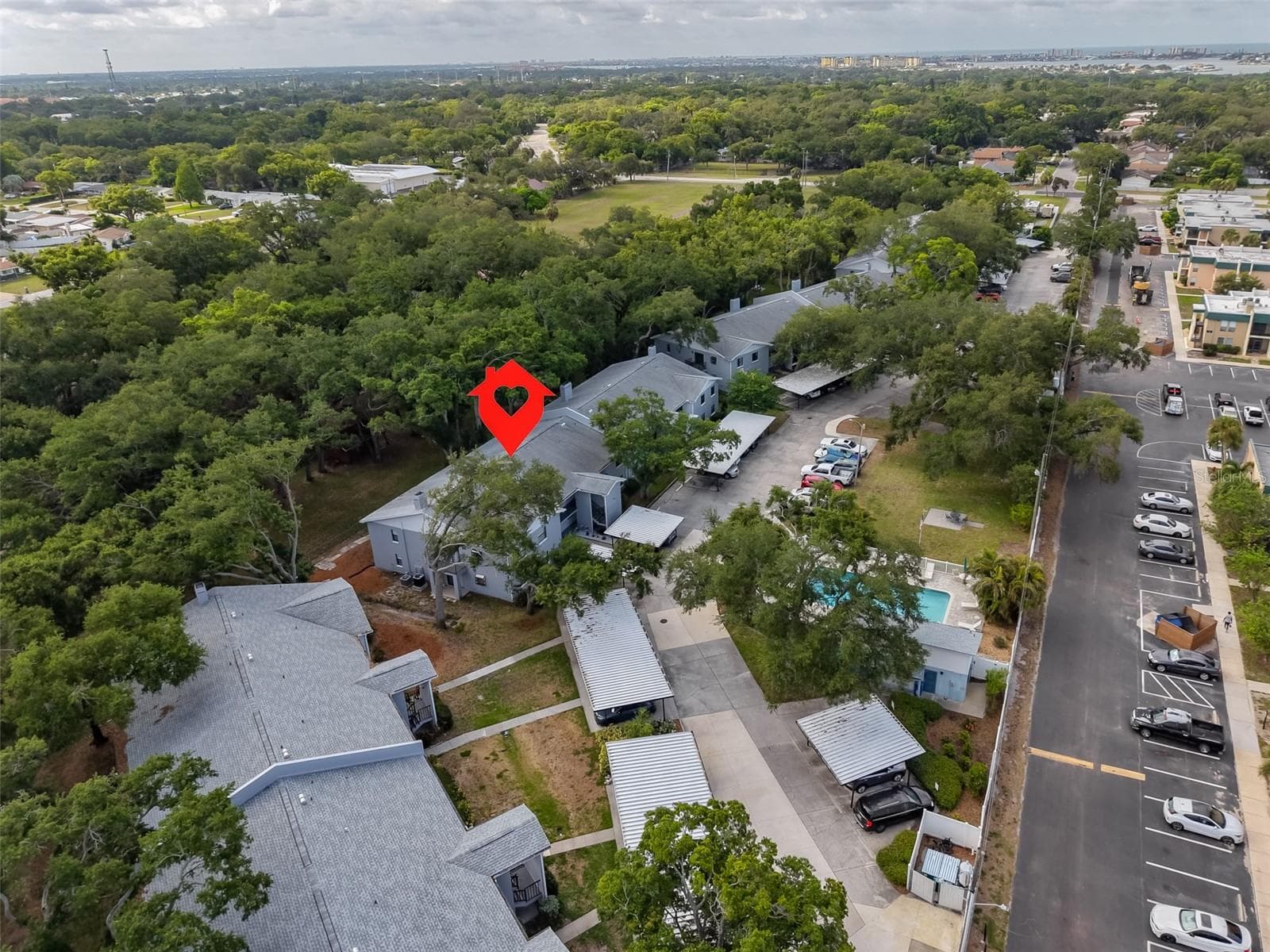 11800 PARK BOULEVARD — photo 34 of 36