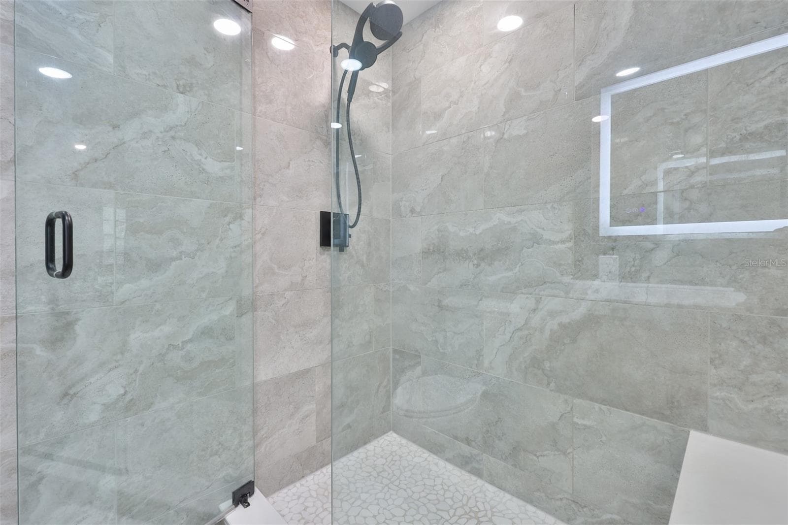 11800 PARK BOULEVARD — photo 18 of 36