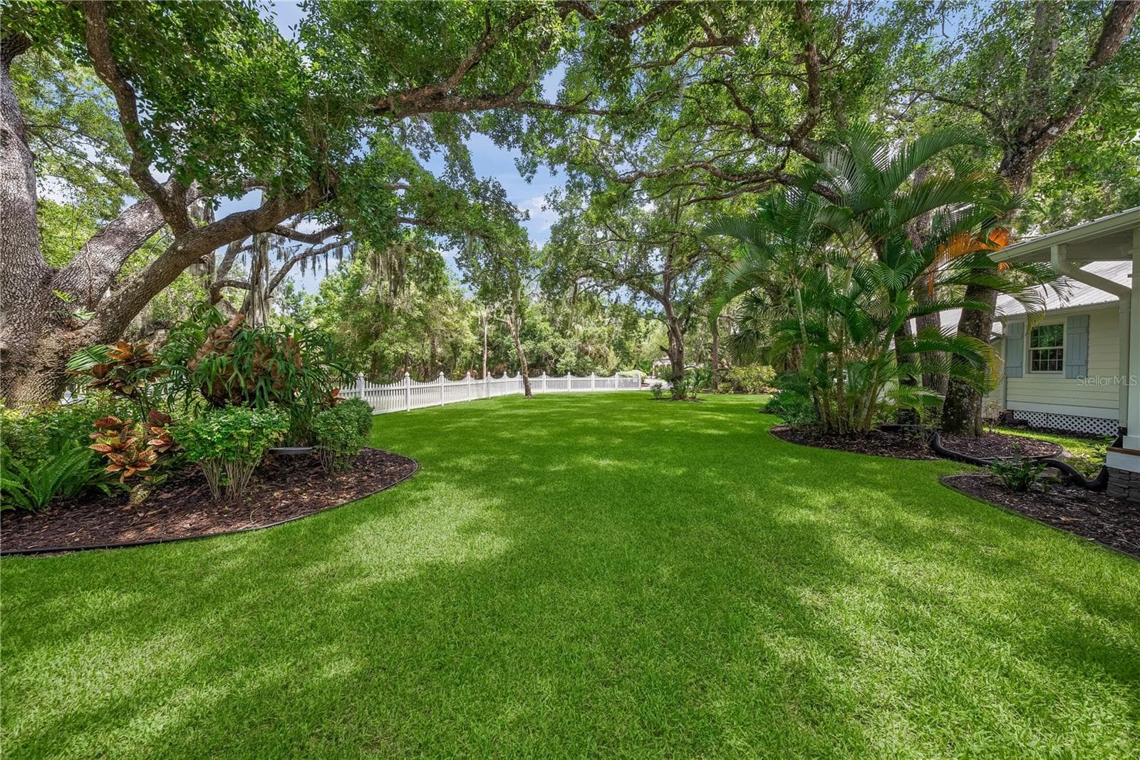 2810 SARASOTA GOLF CLUB BOULEVARD — photo 6 of 94