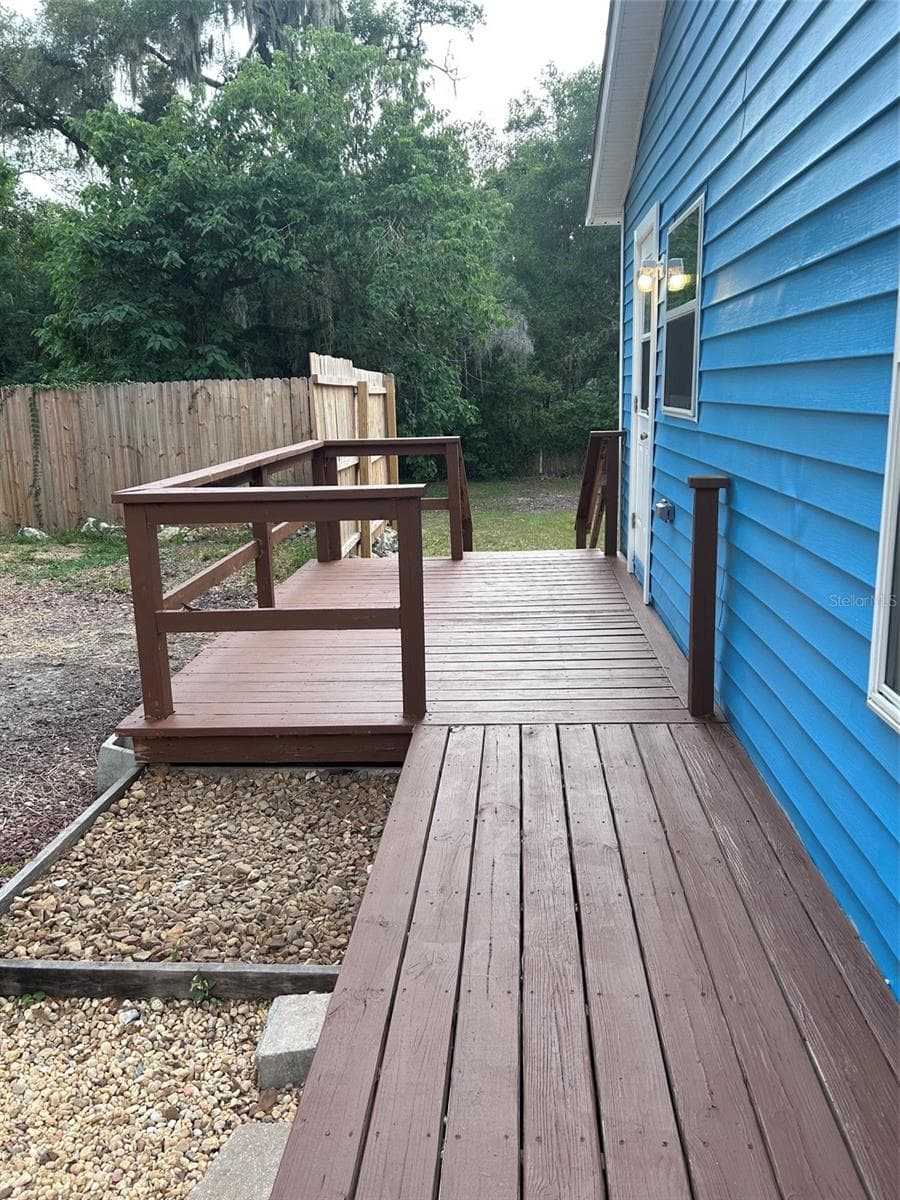 811 MERRIDALE AVENUE — photo 15 of 19