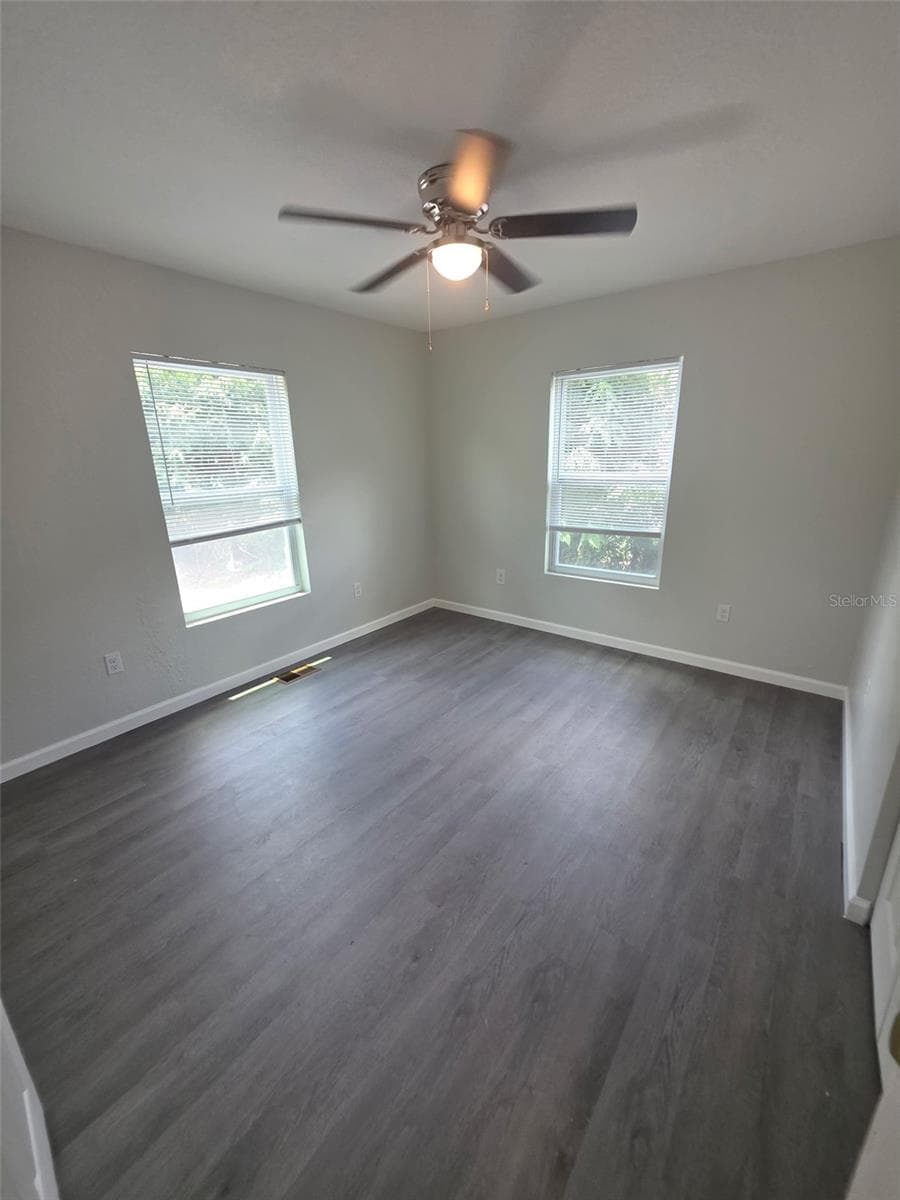 811 MERRIDALE AVENUE — photo 6 of 19