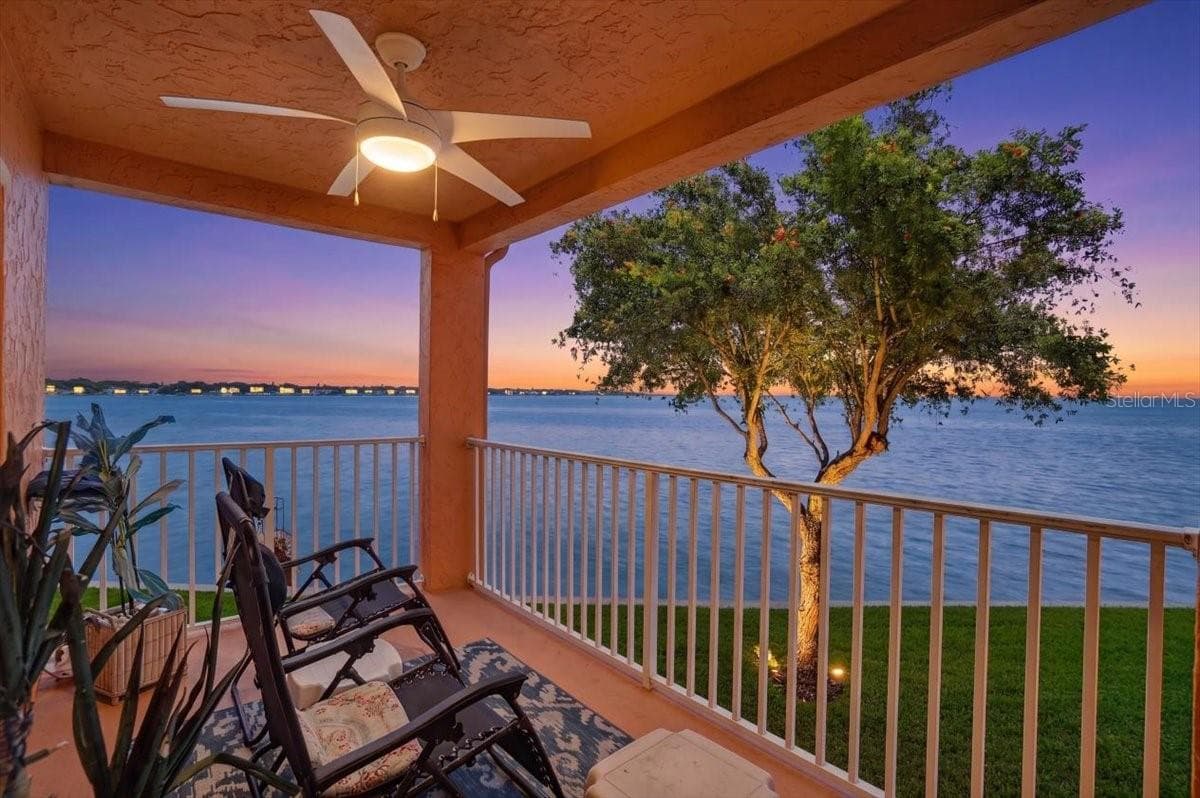 7400 SUNSHINE SKYWAY LANE — photo 41 of 51