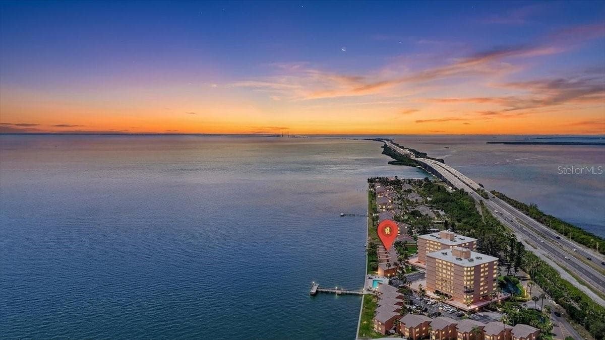 7400 SUNSHINE SKYWAY LANE — photo 48 of 51