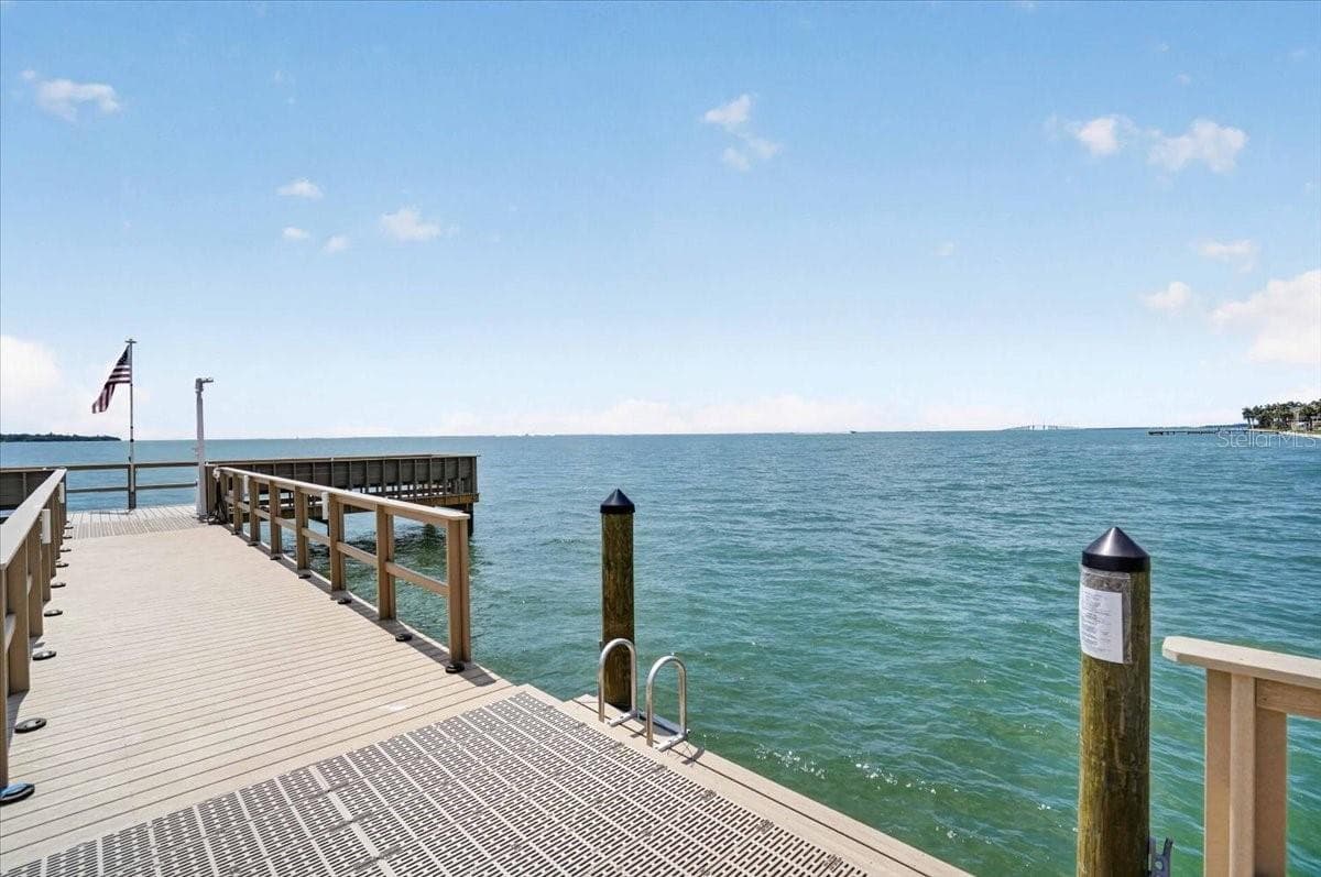 7400 SUNSHINE SKYWAY LANE — photo 36 of 51