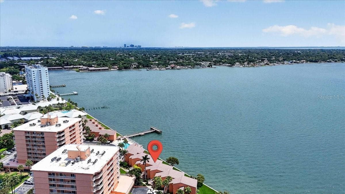 7400 SUNSHINE SKYWAY LANE — photo 32 of 51