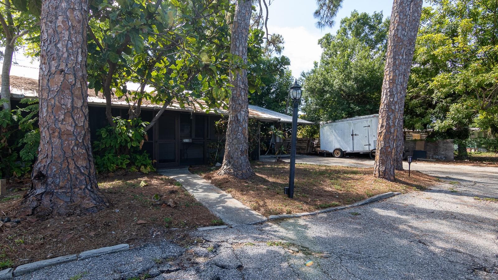 2110 PALM TERRACE — photo 3 of 41
