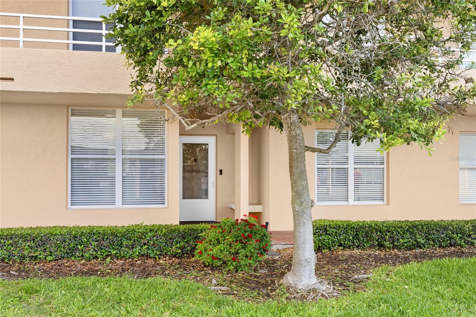 4550 PINEBROOK CIRCLE — photo 1 of 37