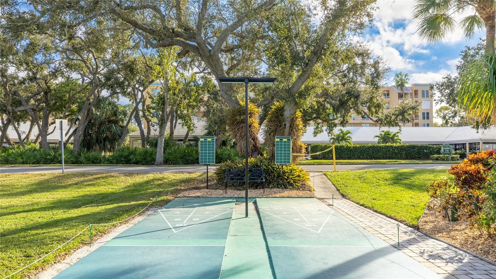4550 PINEBROOK CIRCLE — photo 37 of 37