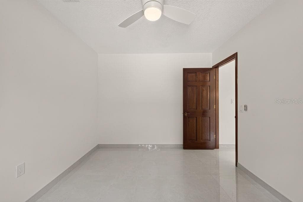 1007 LAKEWOOD DRIVE — photo 31 of 97