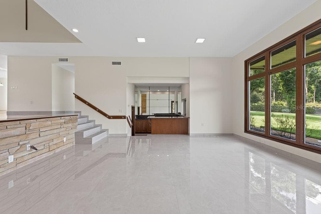1007 LAKEWOOD DRIVE — photo 9 of 97