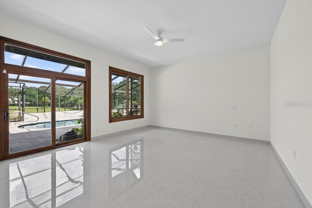 1007 LAKEWOOD DRIVE — photo 33 of 97