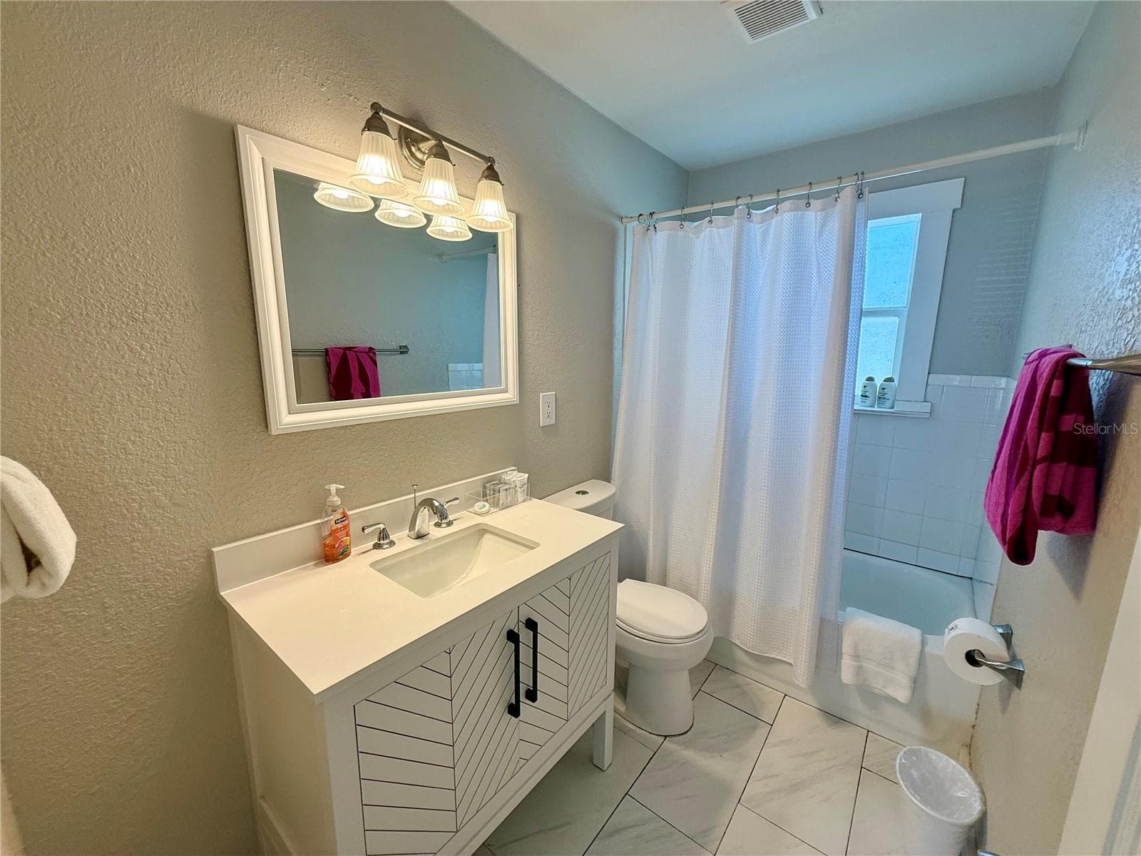 3909 DARWIN AVENUE — photo 12 of 24