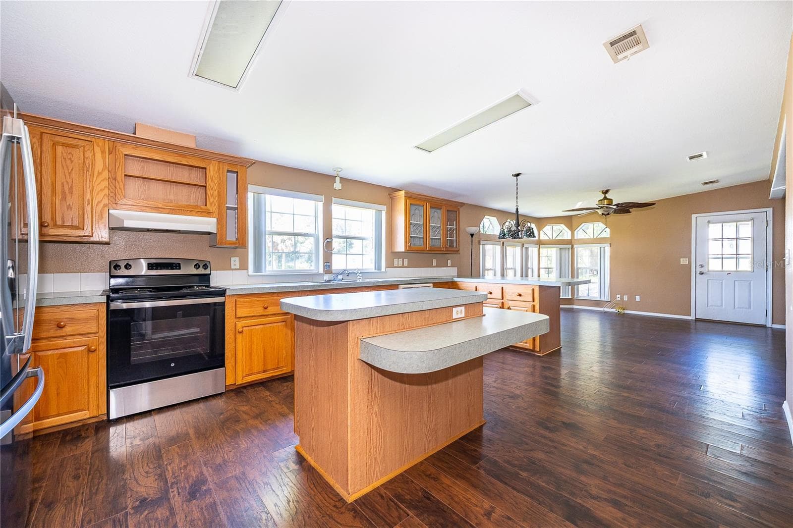 800 GEE CREEK COURT — photo 6 of 31