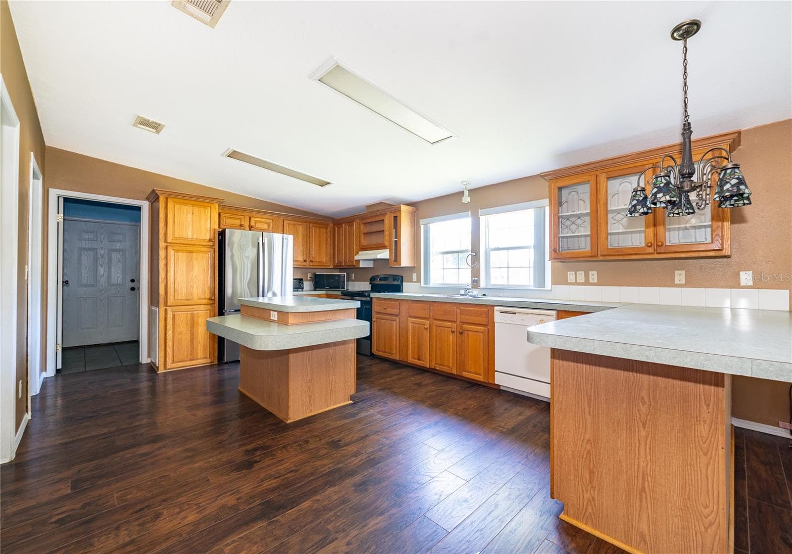 800 GEE CREEK COURT — photo 3 of 31