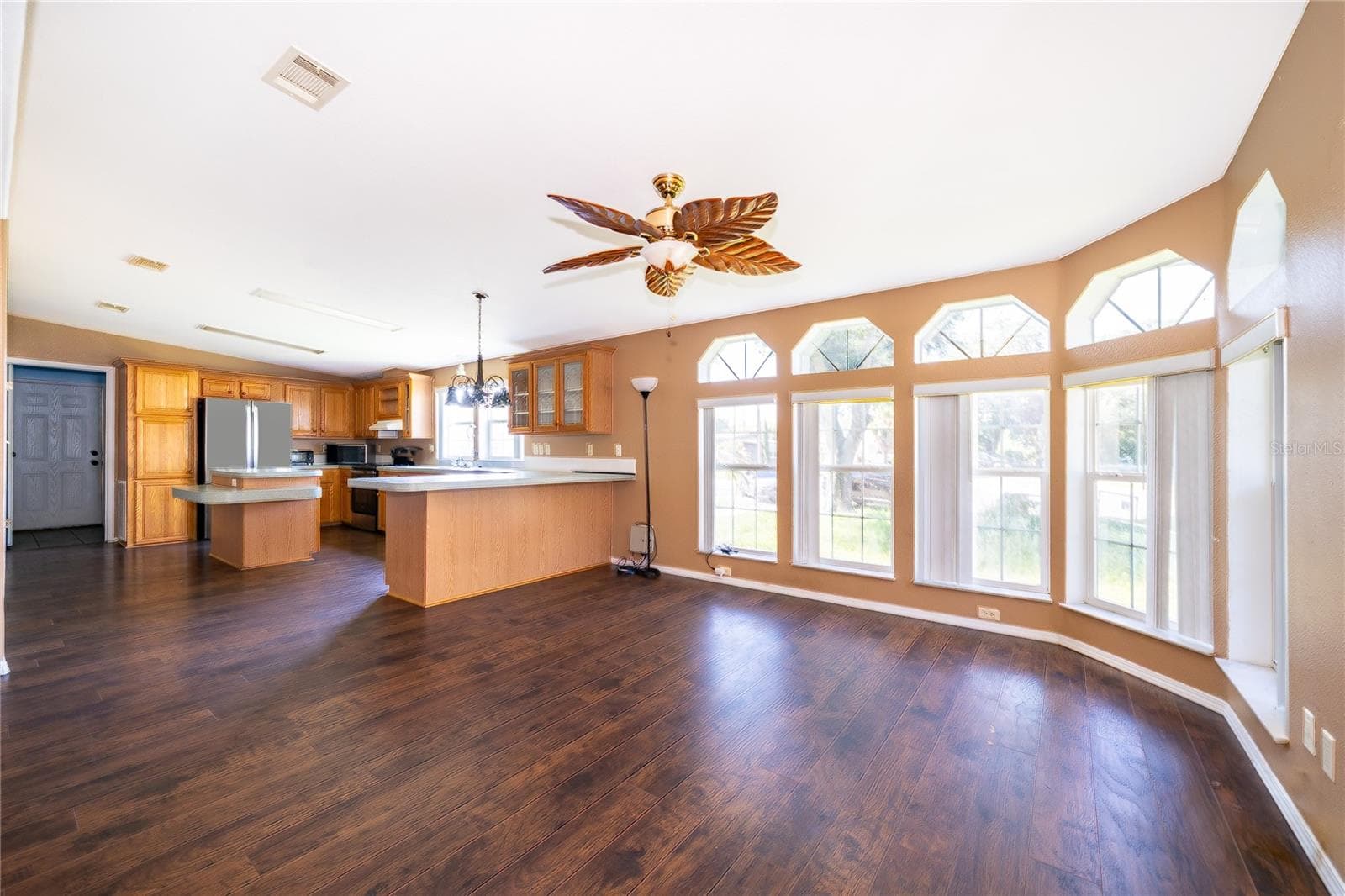 800 GEE CREEK COURT — photo 7 of 31